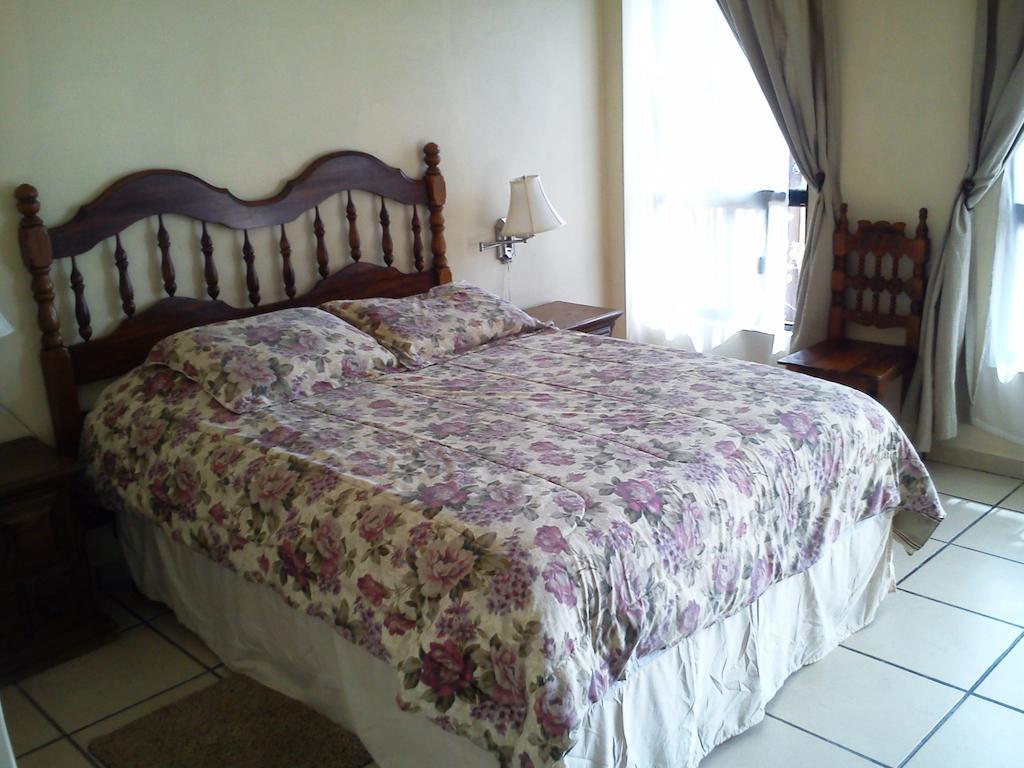 Hotel Los Balcones Parras de la Fuente Kültér fotó